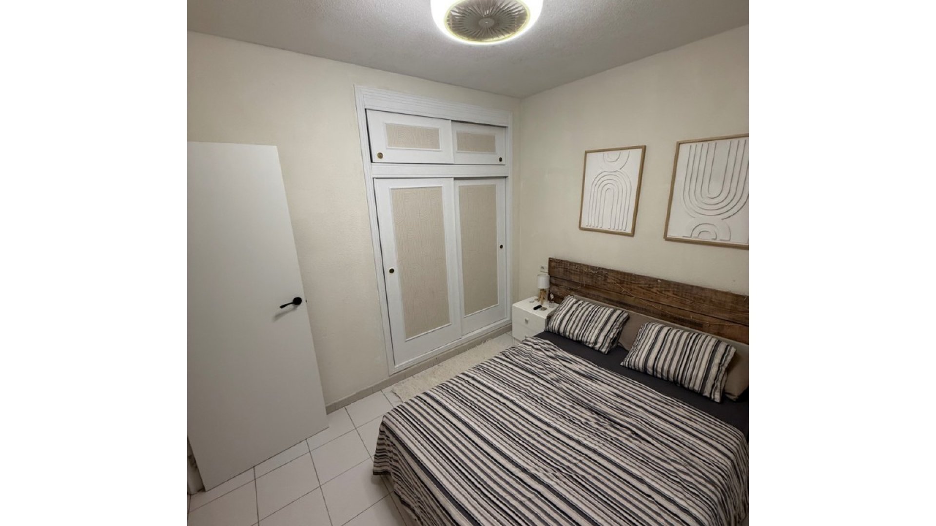 Revente - Appartements -
Torrevieja - Playa Los Naufragos