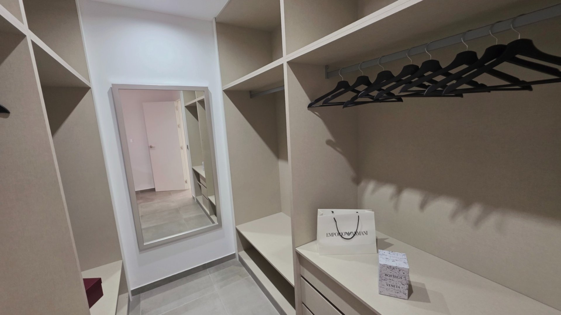 Revente - Appartements -
Torrevieja - Puerto