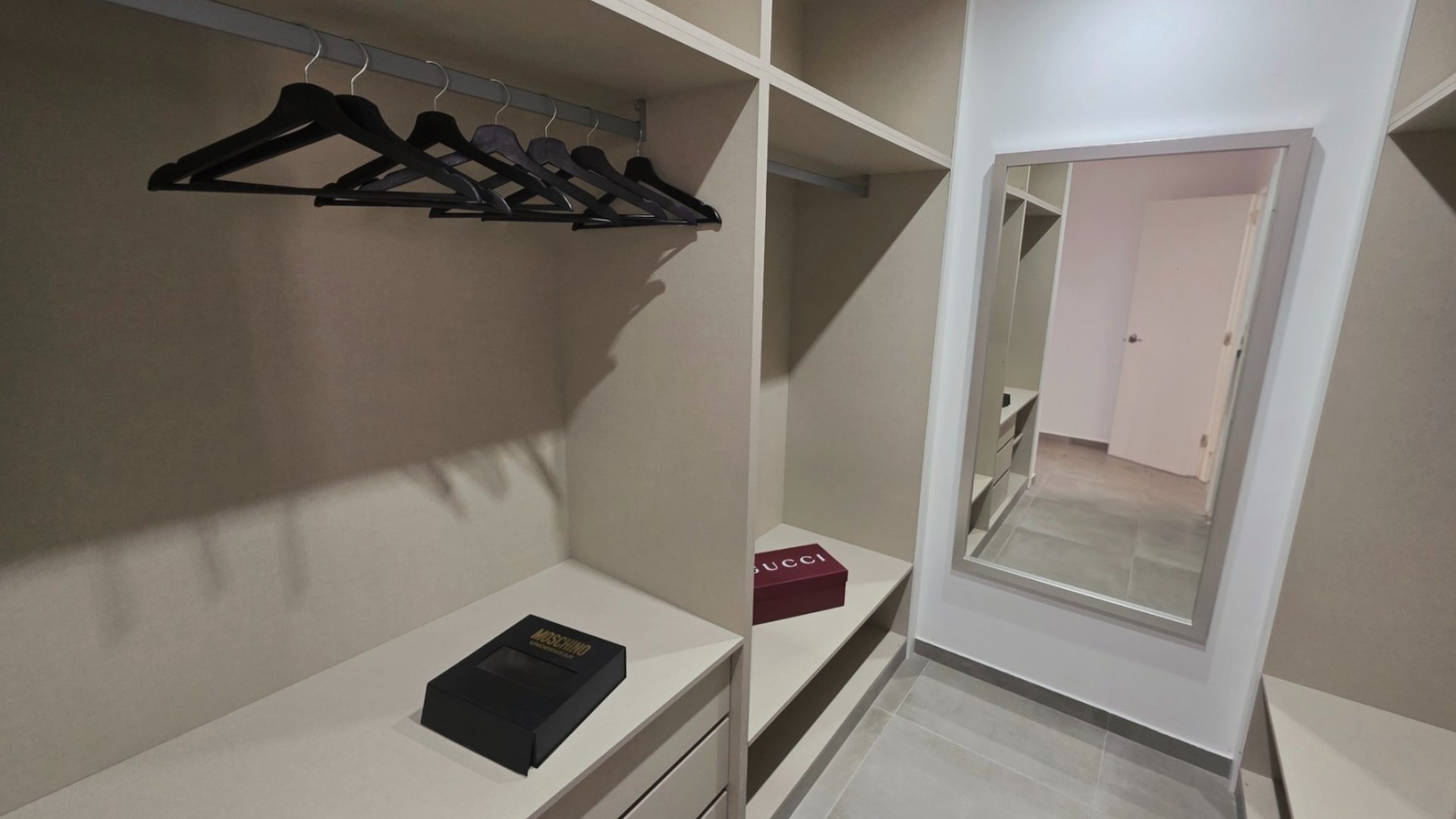 Revente - Appartements -
Torrevieja - Puerto