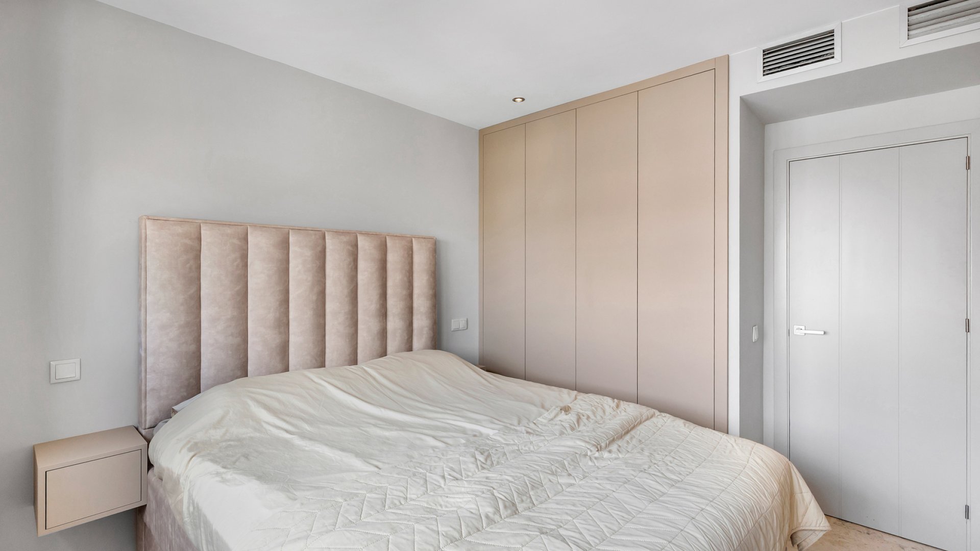 Revente - Appartements -
Torrevieja - Punta Prima