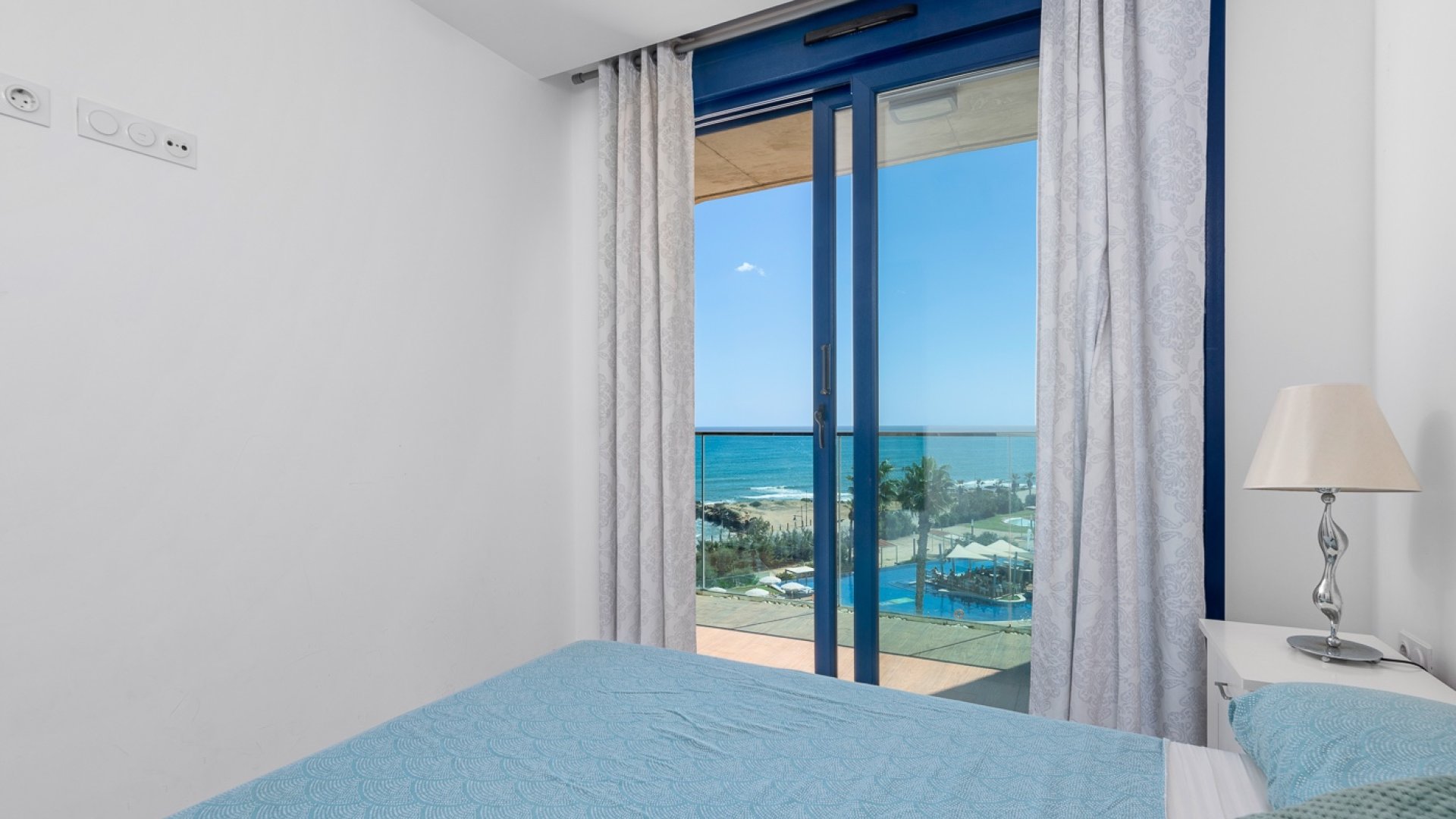 Revente - Appartements -
Torrevieja - Punta Prima