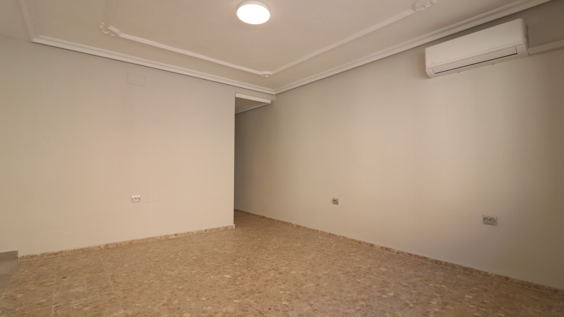 Revente - Appartements -
Torrevieja - Torre la mata