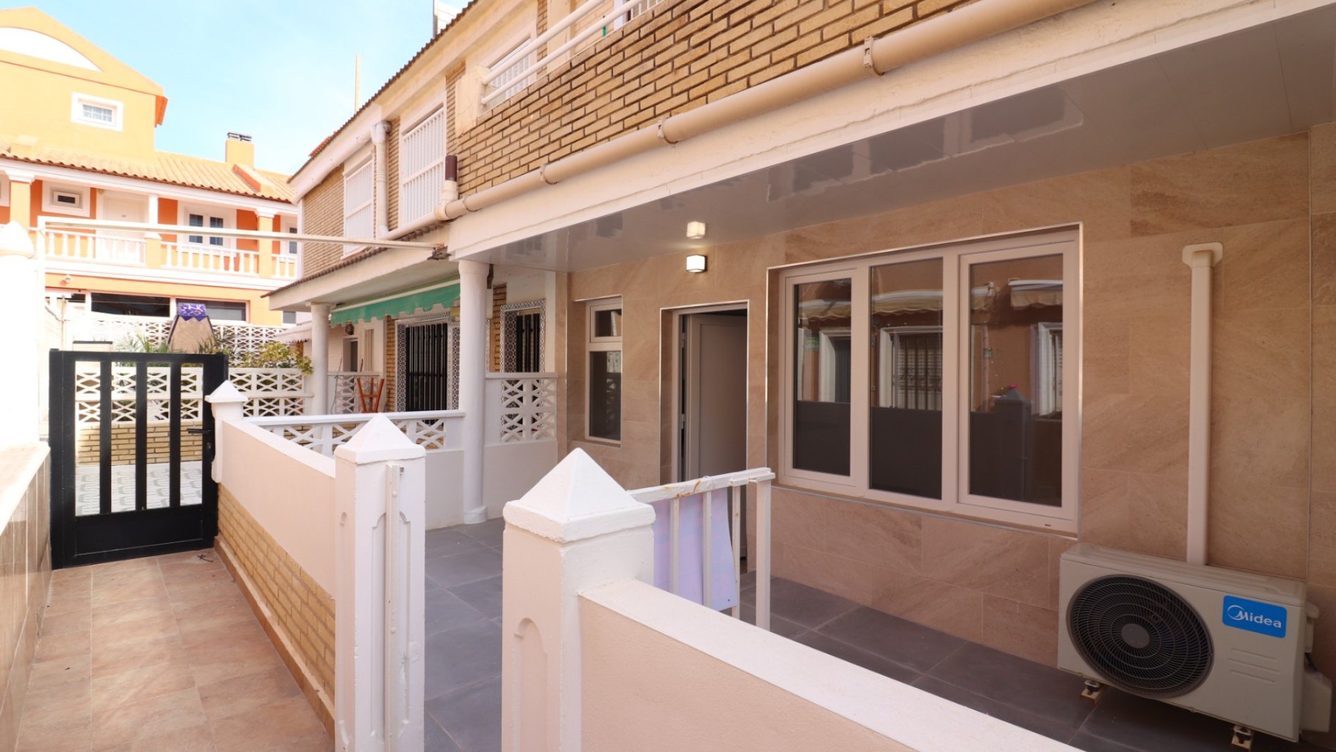 Revente - Appartements -
Torrevieja - Torre la mata