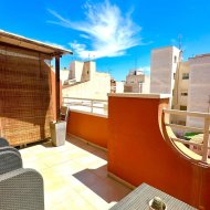 Revente - Attique -
Torrevieja - Center