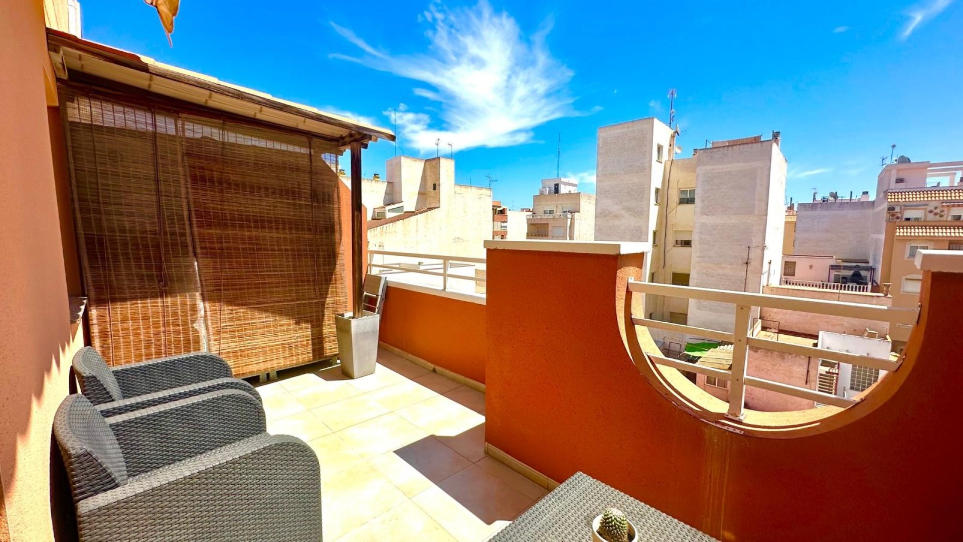 Revente - Attique -
Torrevieja - Center