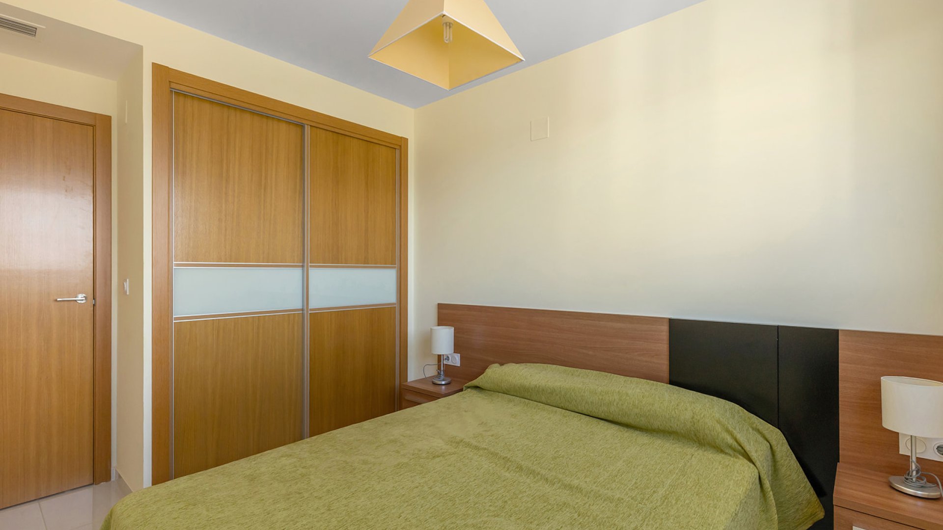 Revente - Attique -
Torrevieja - Punta Prima