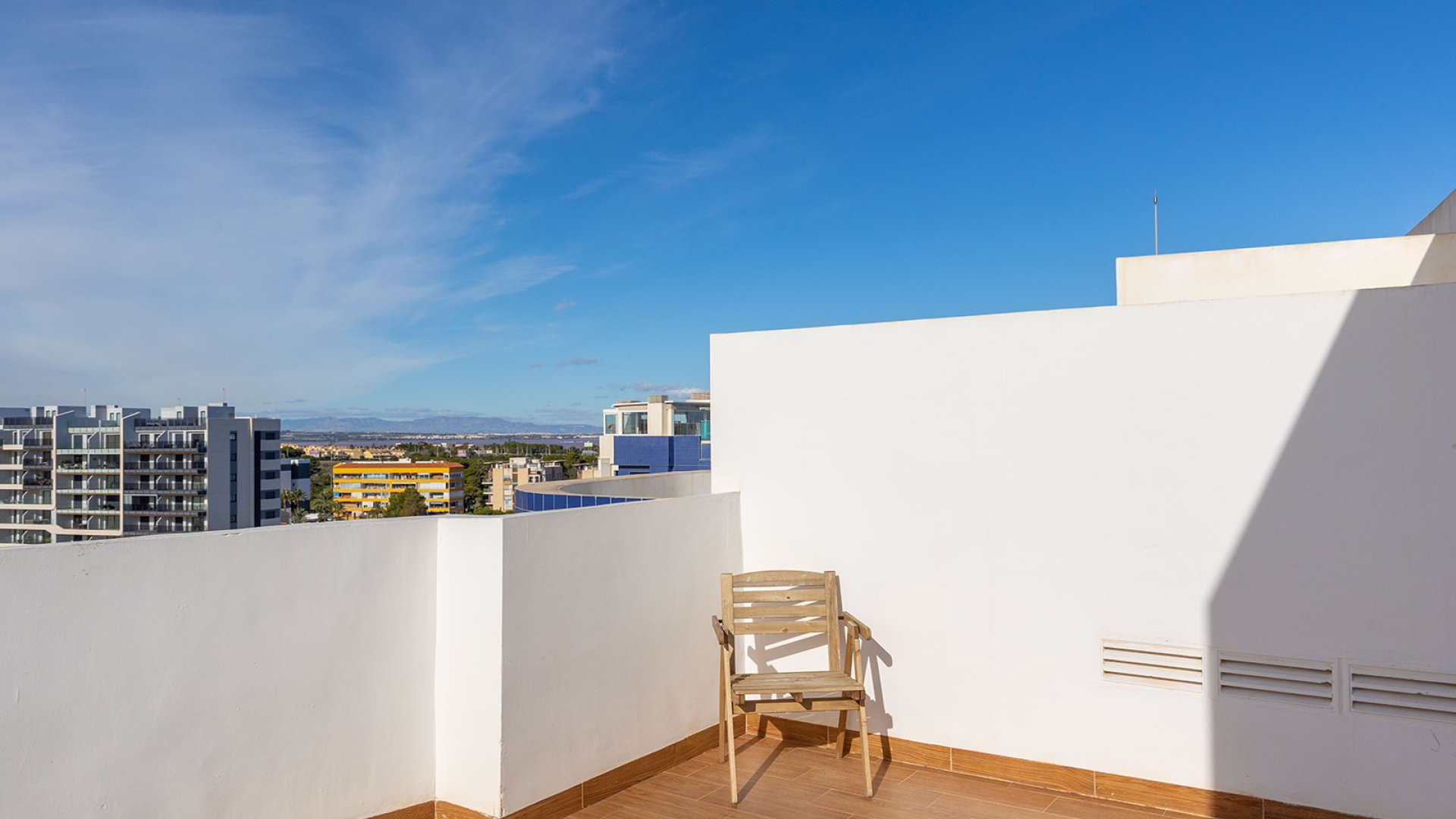 Revente - Attique -
Torrevieja - Punta Prima