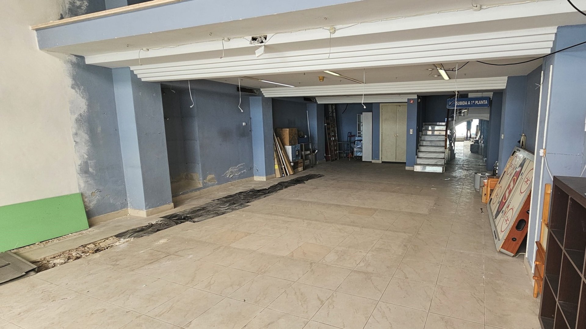 Revente - Commercial -
Torrevieja - Center