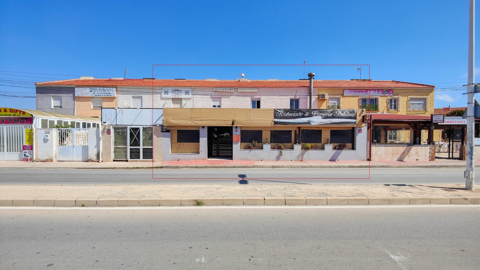 Revente - Commercial -
Torrevieja - La Siesta