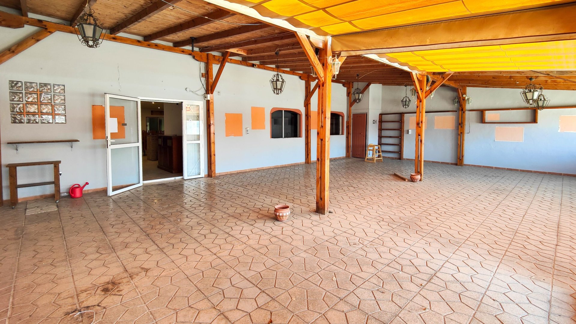Revente - Commercial -
Torrevieja - La Siesta