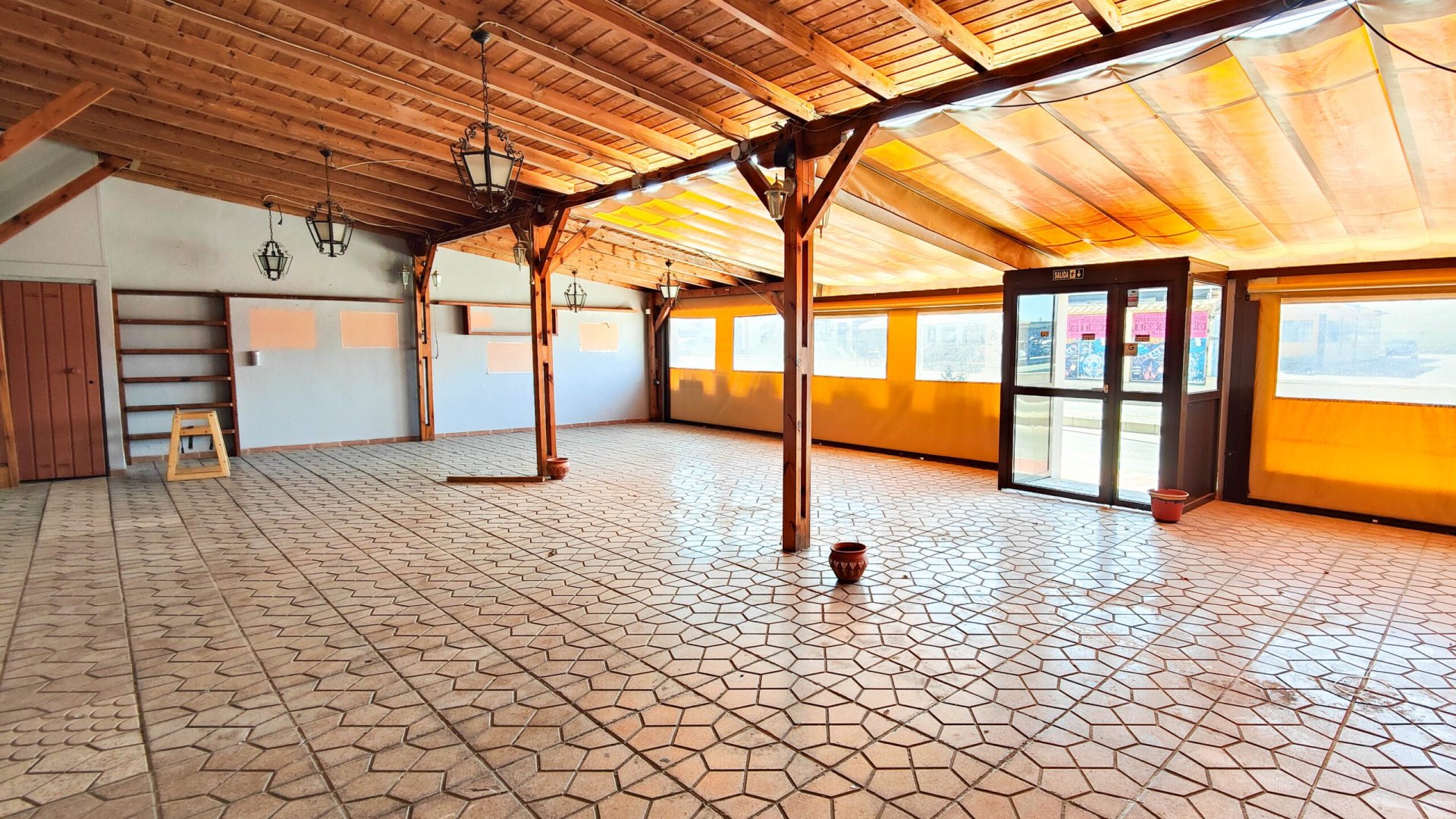 Revente - Commercial -
Torrevieja - San Luis