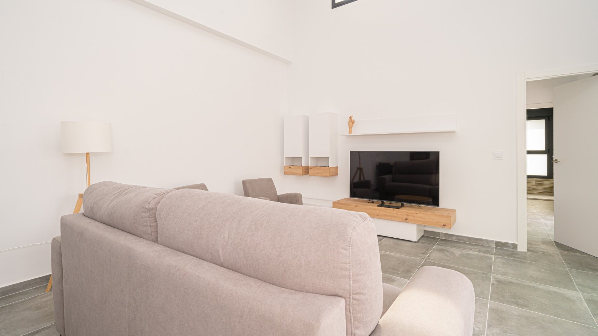 Revente - House - Semi-Detached House -
Daya Nueva