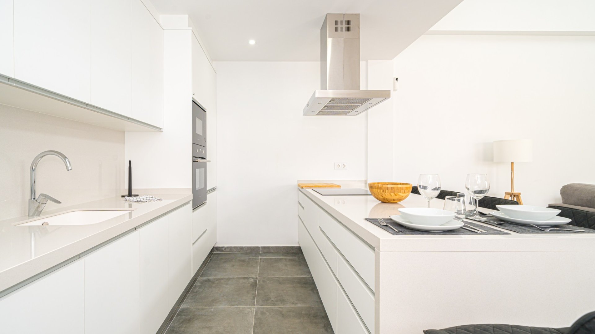 Revente - House - Semi-Detached House -
Daya Nueva