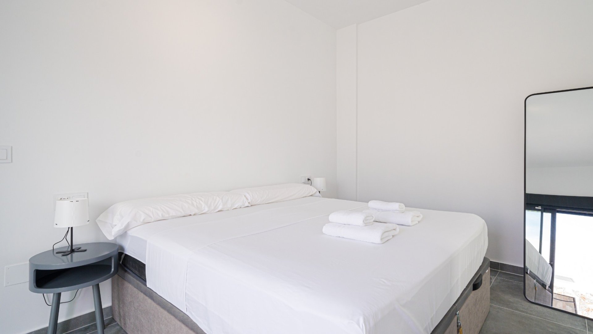 Revente - House - Semi-Detached House -
Daya Nueva