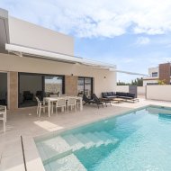 Revente - House - Semi-Detached House -
Daya Nueva