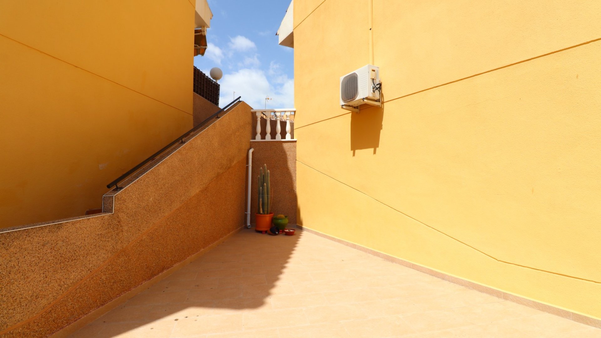 Revente - Maison de ville -
Algorfa - Montemar