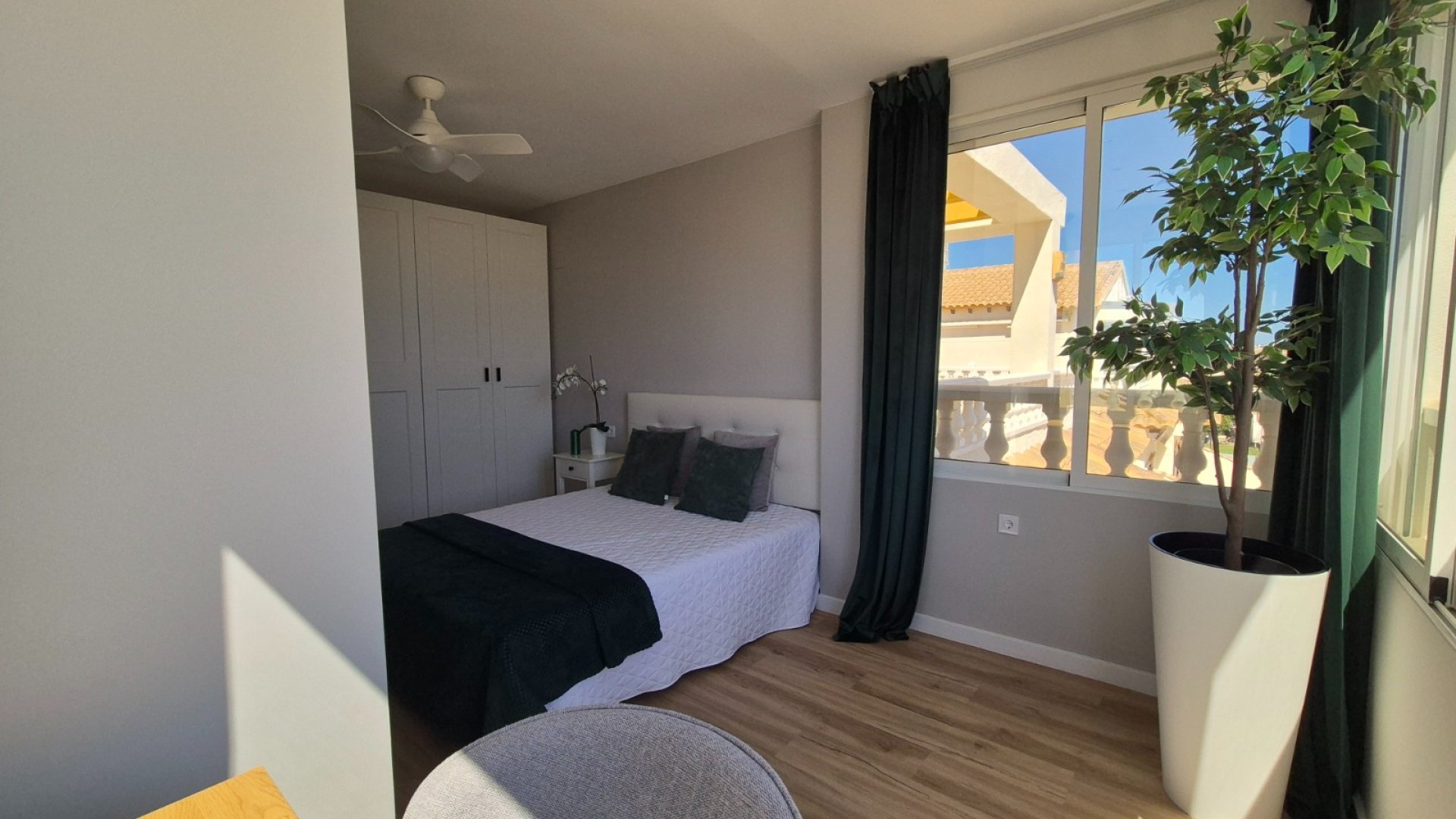 Revente - Maison de ville -
Alicante - La Florida