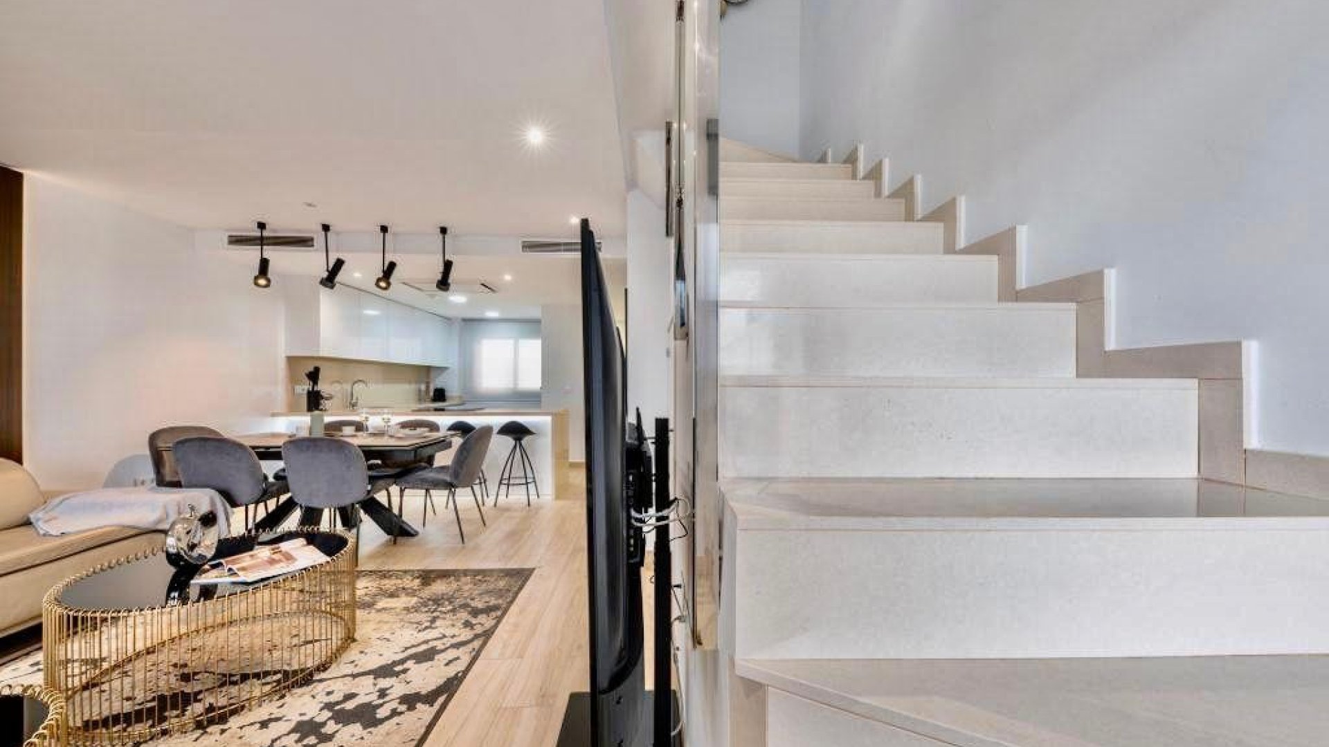 Revente - Maison de ville -
Finestrat - Urbanización