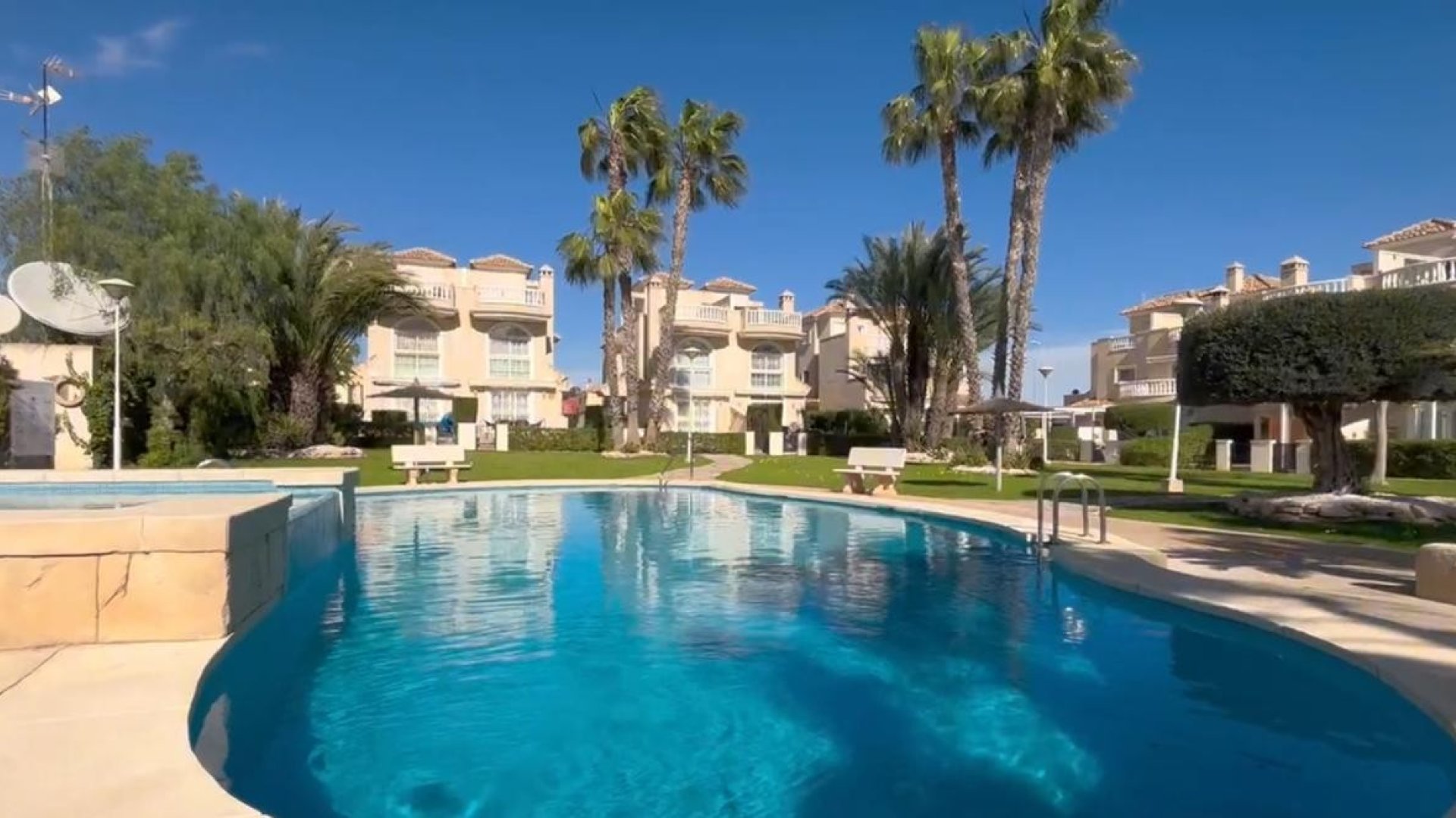 Revente - Maison de ville -
Guardamar del Segura - El Raso