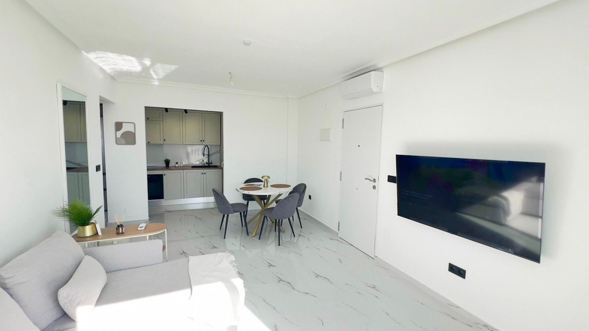 Revente - Maison de ville -
Orihuela Costa - La Zenia