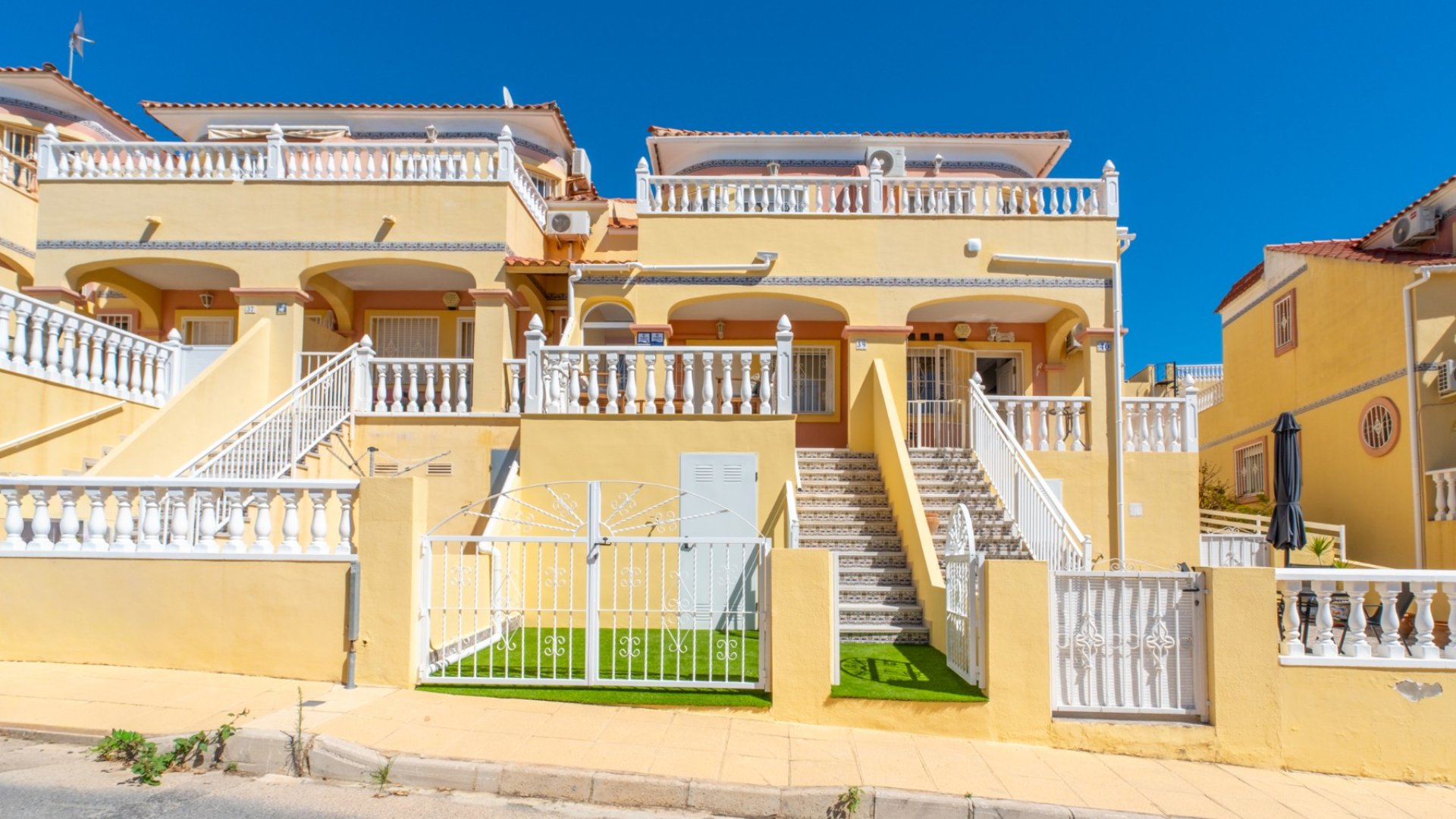 Revente - Maison de ville -
Orihuela Costa - Las Filipinas