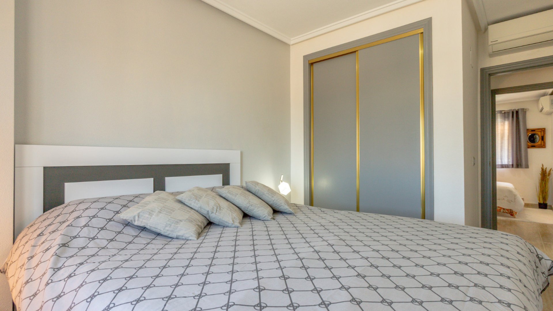 Revente - Maison de ville -
Orihuela Costa - Villamartín