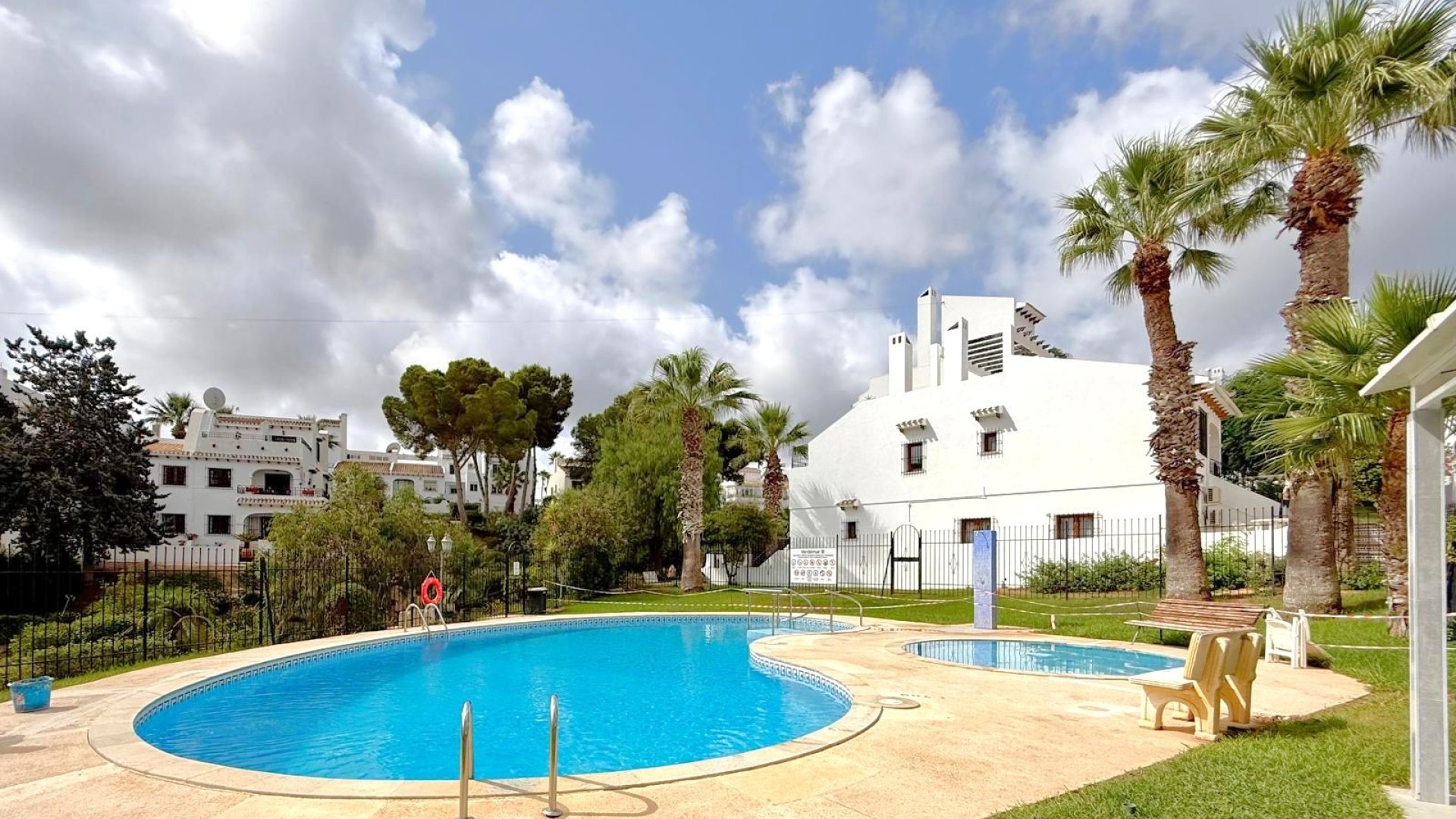 Revente - Maison de ville -
Orihuela Costa - Villamartín