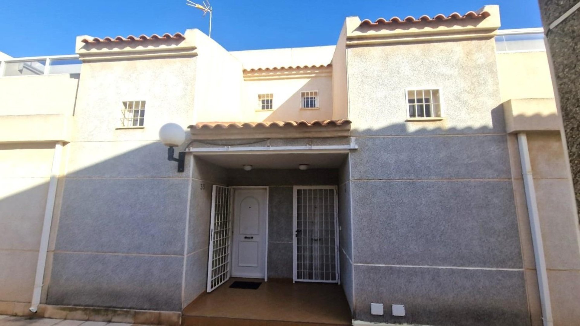 Revente - Maison de ville -
Torrevieja - Aguas Nuevas