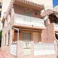 Revente - Maison de ville -
Torrevieja - Center