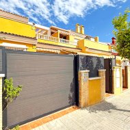 Revente - Maison de ville -
Torrevieja - La Siesta - El Salado -  Torreta