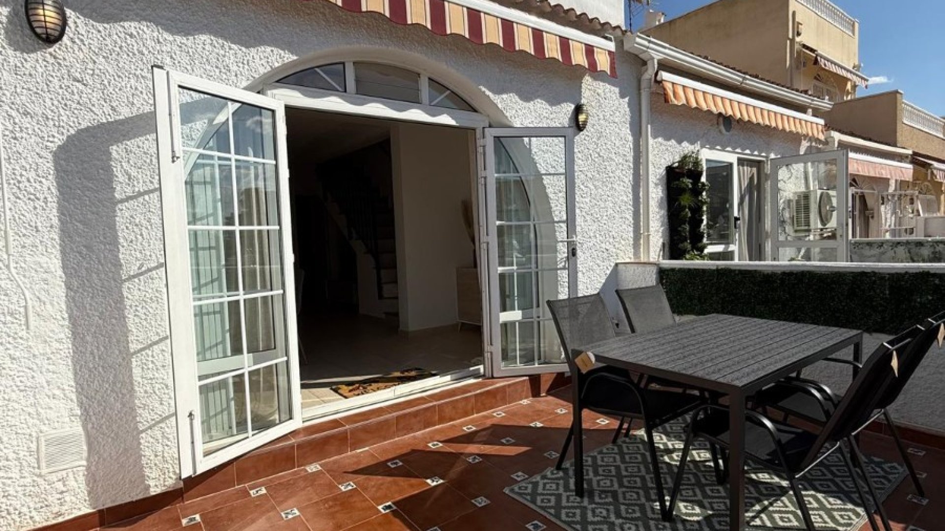 Revente - Maison de ville -
Torrevieja - La Siesta