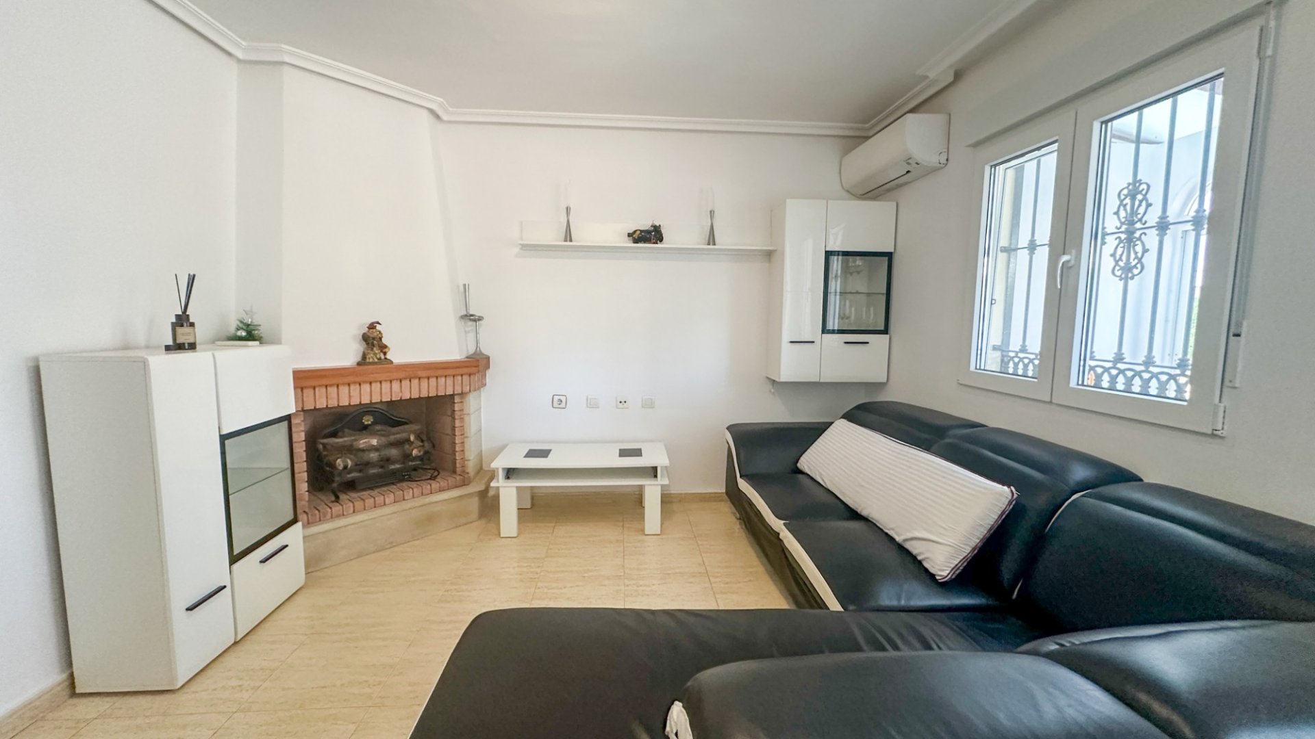 Revente - Maison de ville -
Torrevieja - Nueva Torrevieja