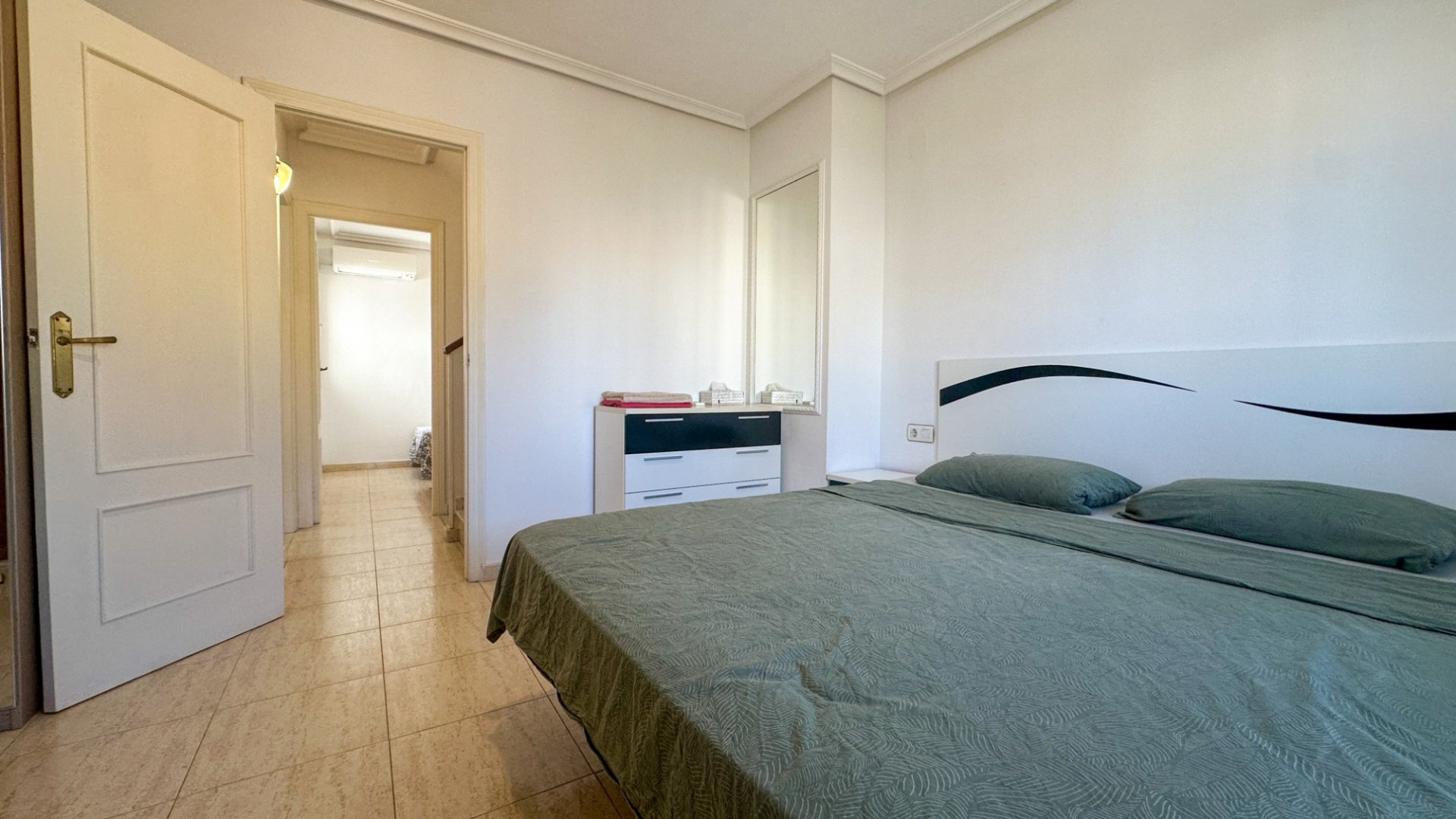 Revente - Maison de ville -
Torrevieja - Nueva Torrevieja