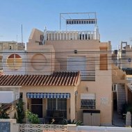 Revente - Maison de ville -
Torrevieja - Torretas