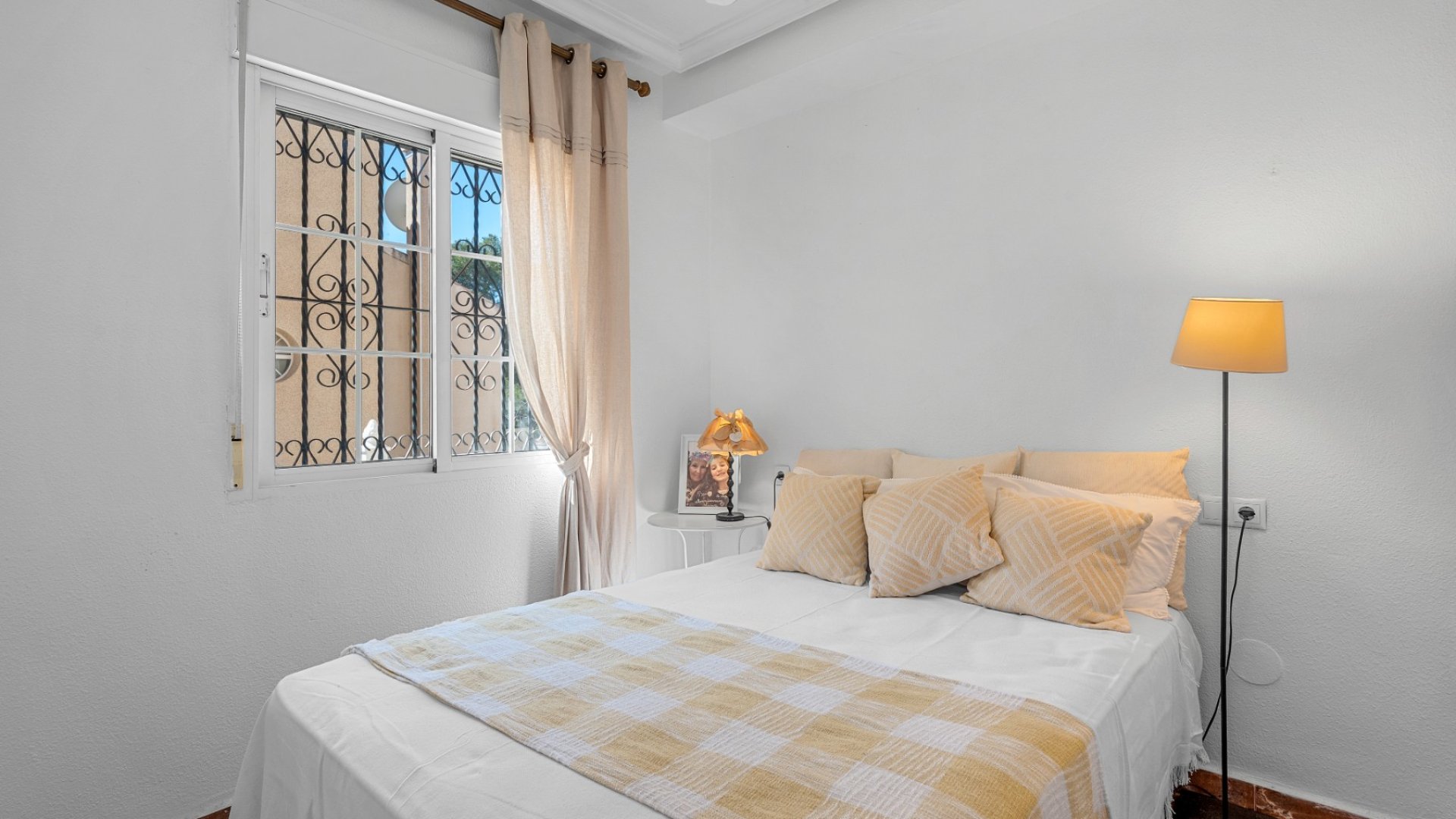 Revente - Maison de ville -
Villamartín - Costa Blanca
