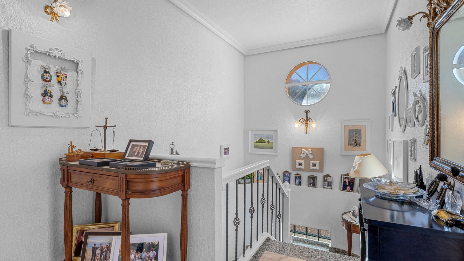 Revente - Maison de ville -
Villamartín - Costa Blanca