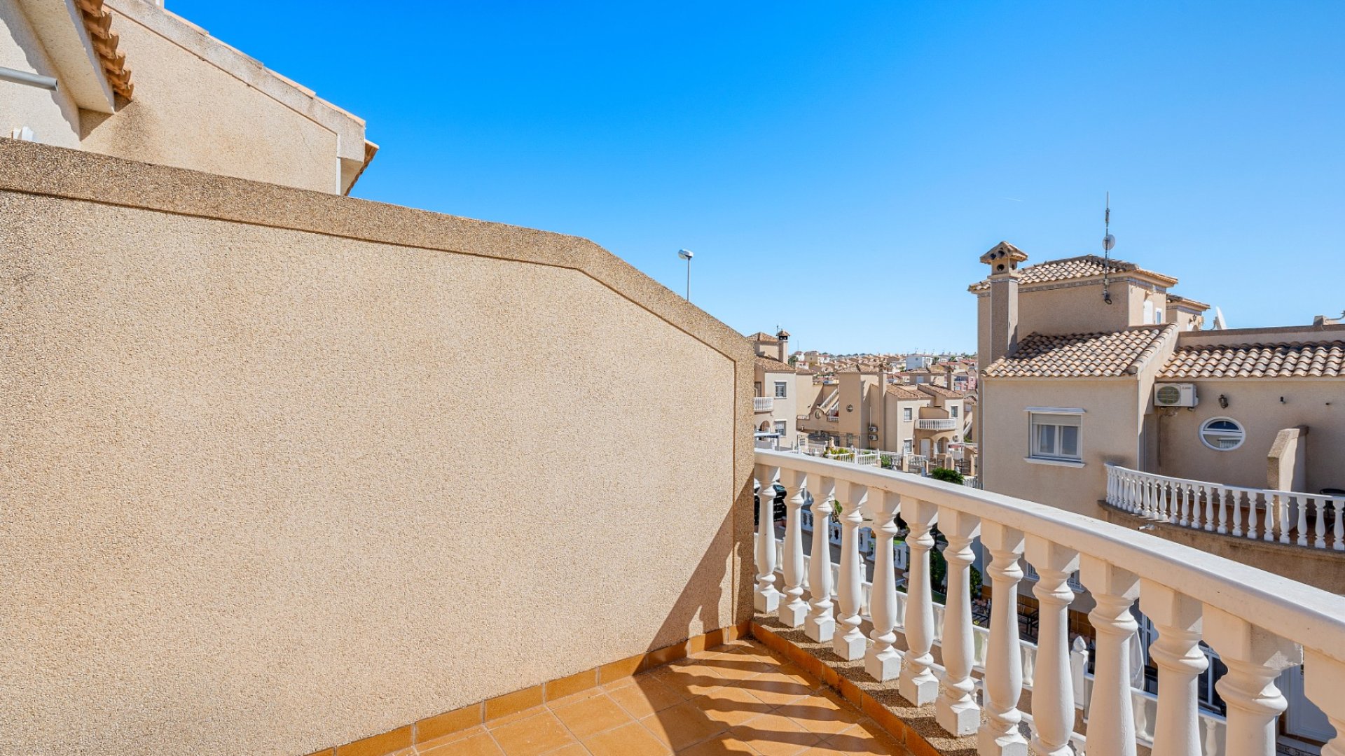 Revente - Maison de ville -
Villamartín - Costa Blanca