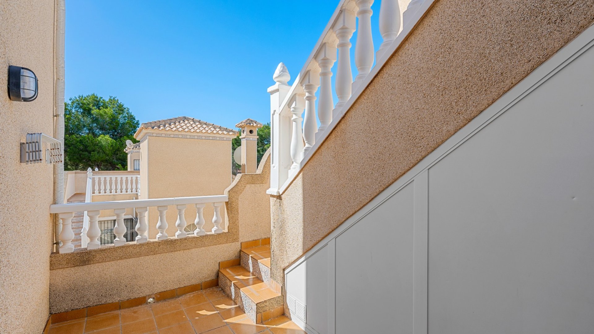 Revente - Maison de ville -
Villamartín - Costa Blanca