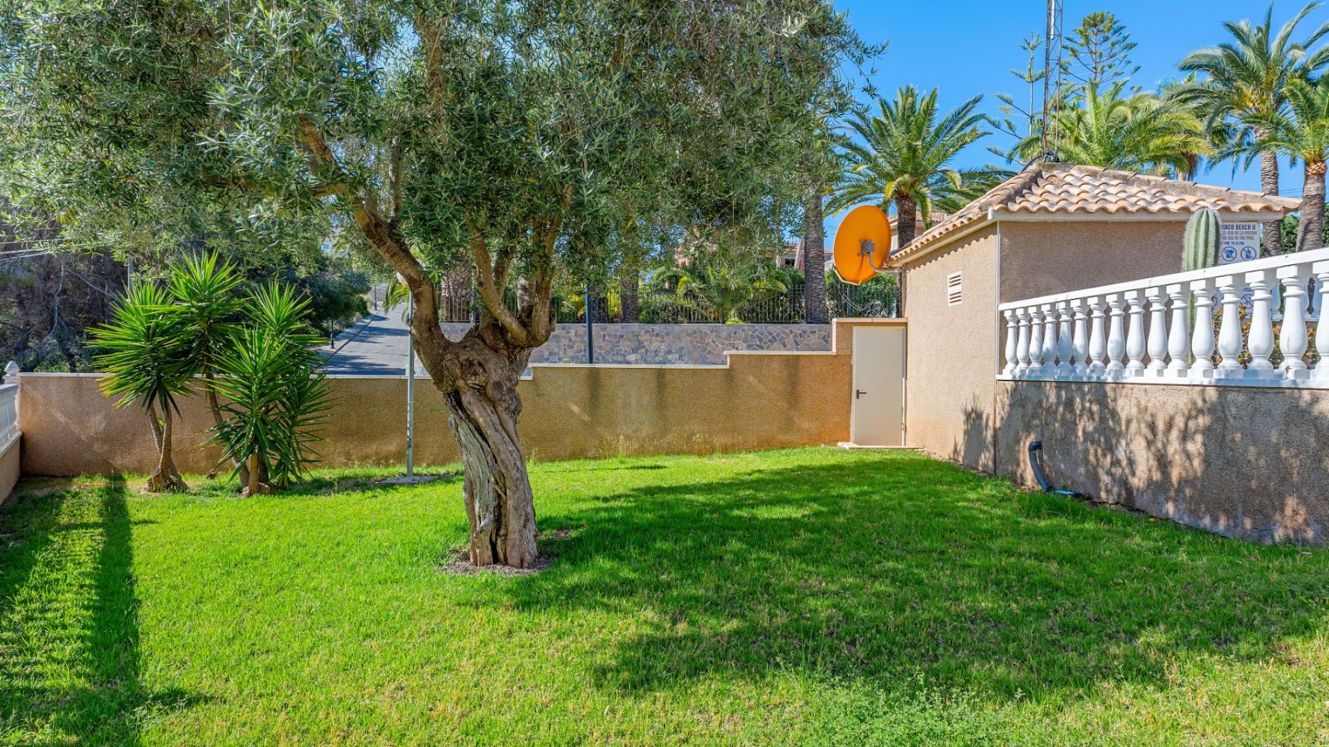 Revente - Maison de ville -
Villamartín - Costa Blanca