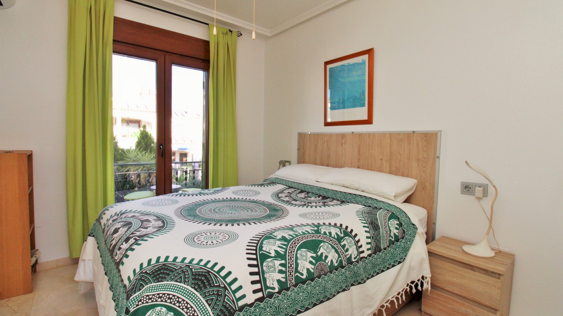 Revente - Maison de ville -
Villamartín - PAU 8