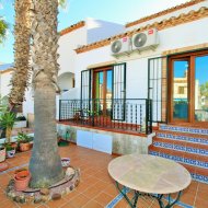 Revente - Maison de ville -
Villamartín - PAU 8