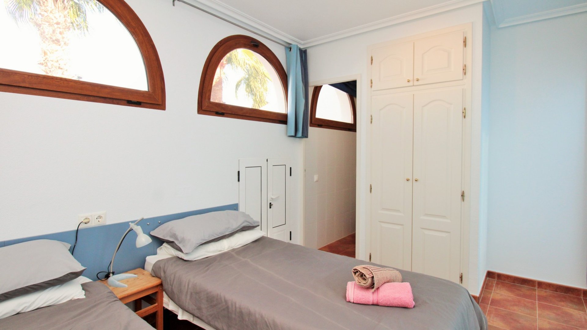 Revente - Maison de ville -
Villamartín - PAU 8