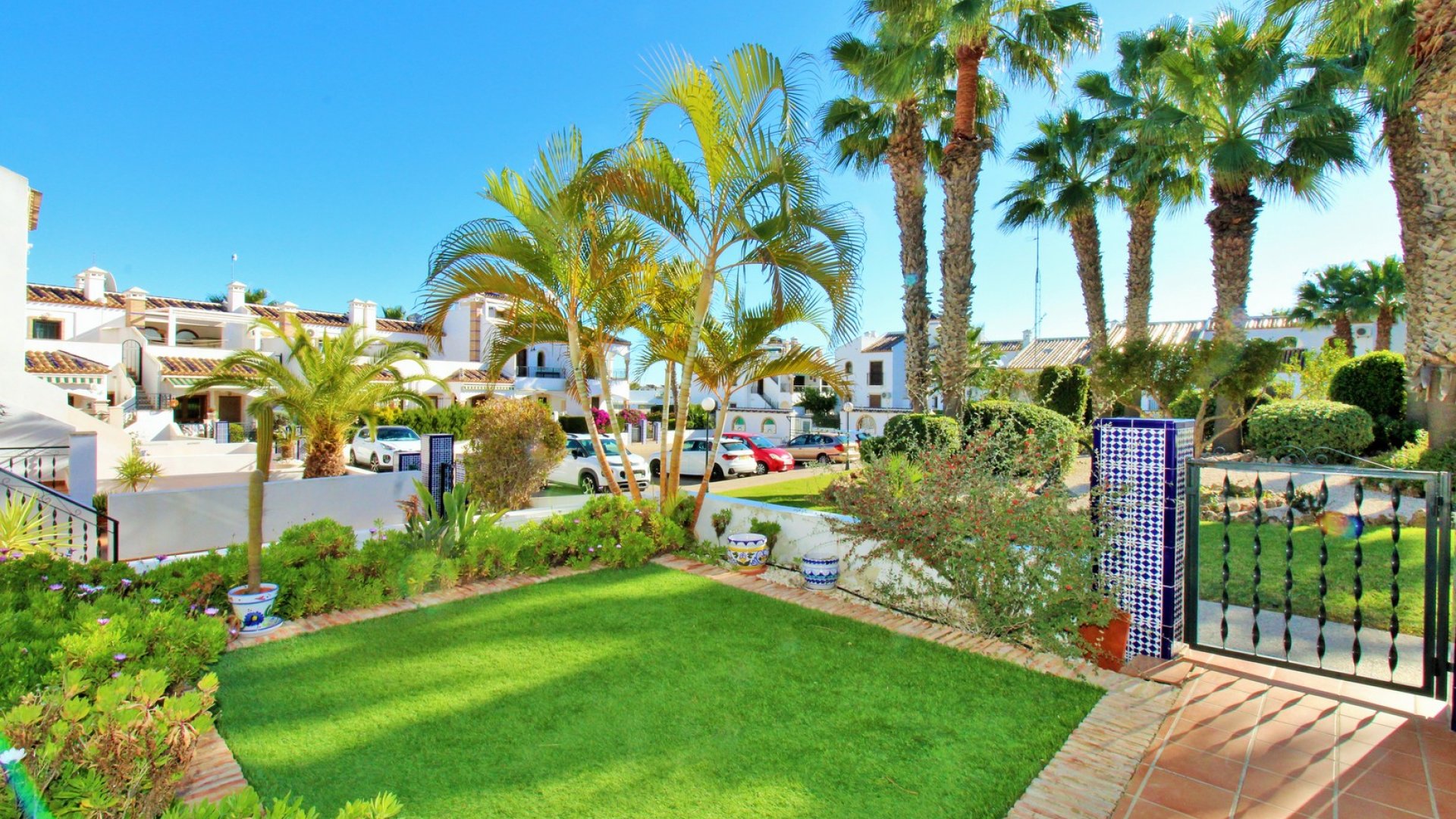 Revente - Maison de ville -
Villamartín - PAU 8