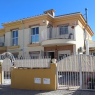 Revente - Maison de ville -
Villamartín - PAU 8