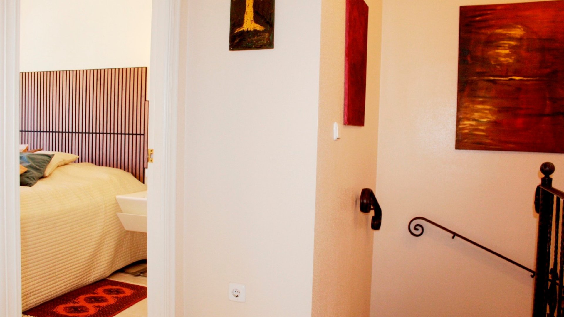 Revente - Maison de ville -
Villamartín - PAU 8