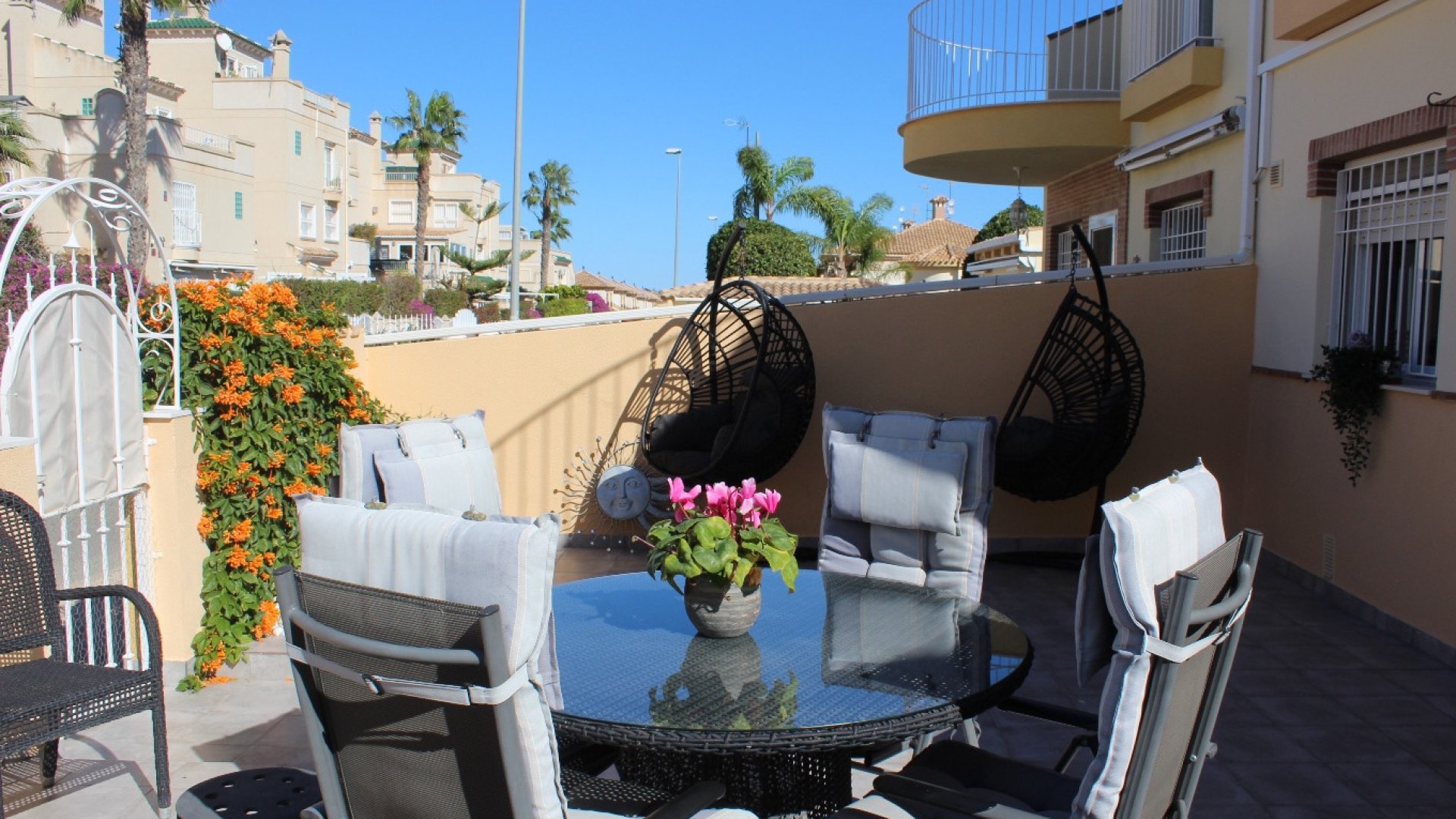 Revente - Maison de ville -
Villamartín - PAU 8