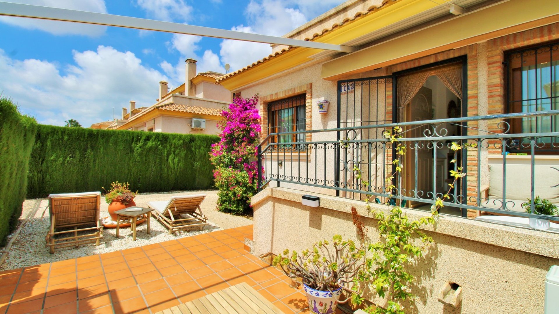 Revente - Maison de ville -
Villamartín - PAU 8