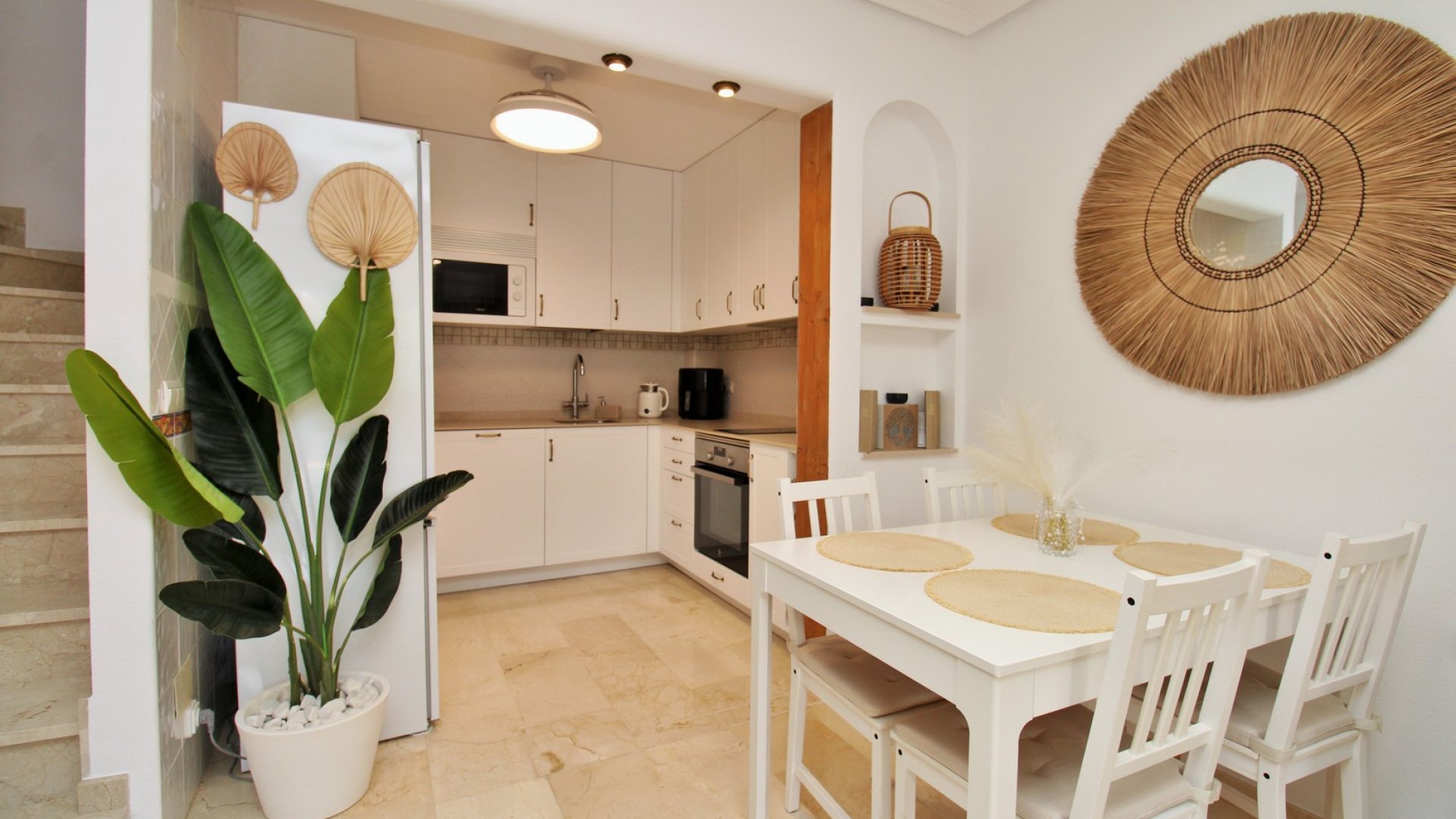 Revente - Maison de ville -
Villamartín - PAU 8