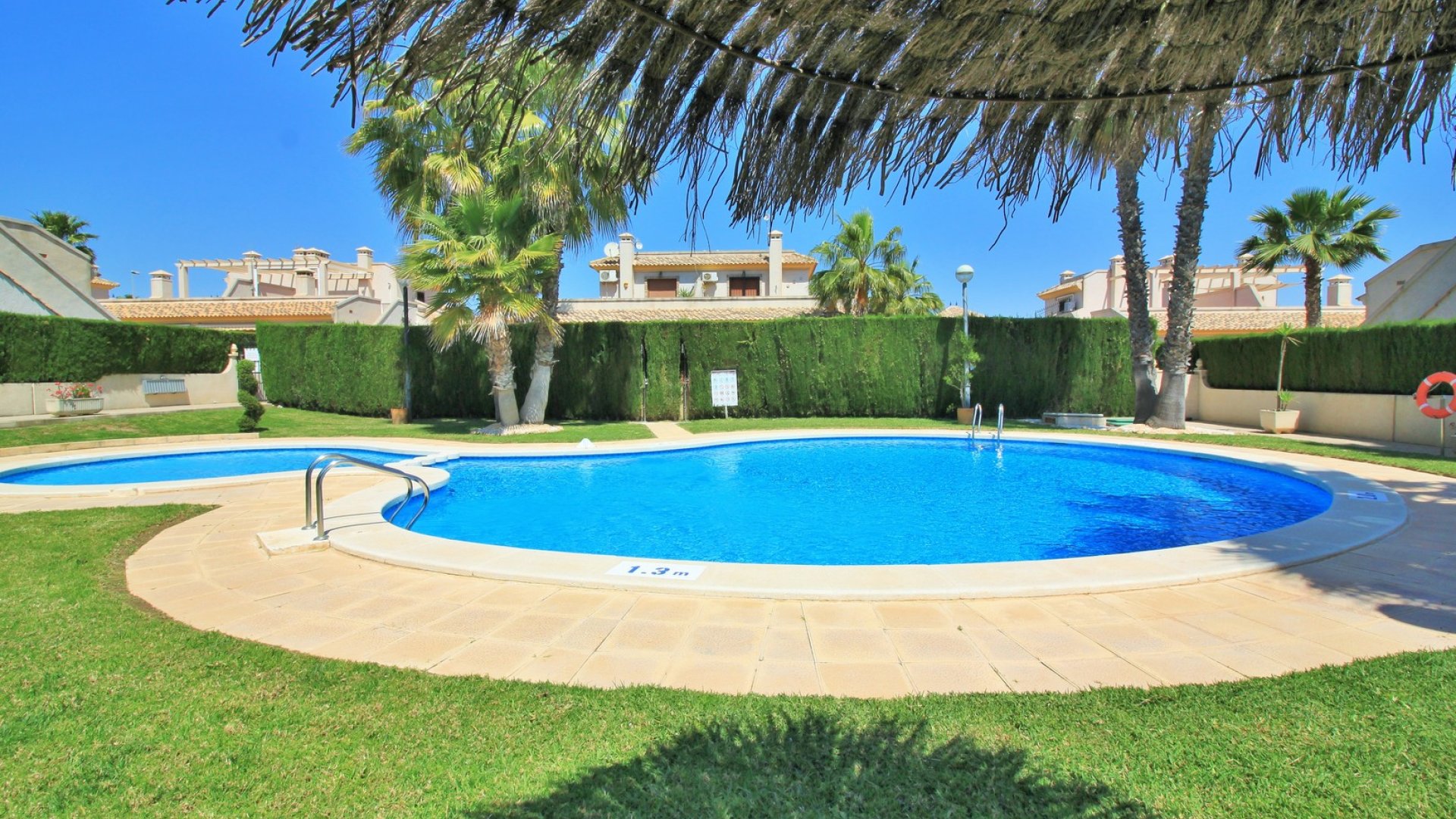 Revente - Maison de ville -
Villamartín - PAU 8