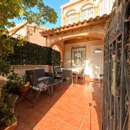 Revente - Terraced house / Townhouse -
Torrevieja - El Acequión - Los Náufragos